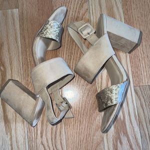 Chinese Laundry Nude Chunky Heeled Sandals w/ snake detail Sz 8.5